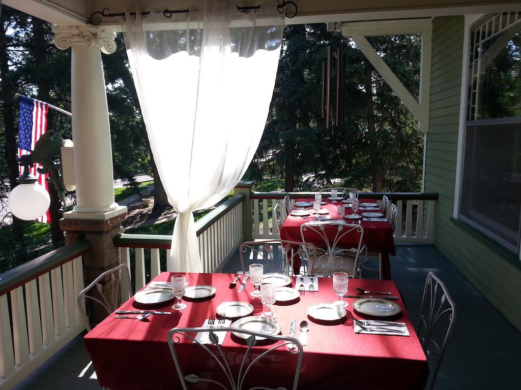 Avenue Hotel Bed And Breakfast Маниту Спрингс Екстериор снимка