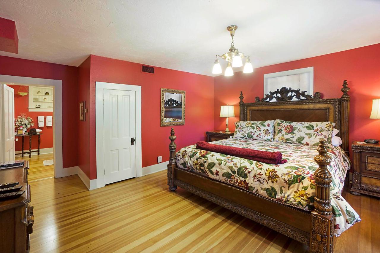 Avenue Hotel Bed And Breakfast Маниту Спрингс Екстериор снимка